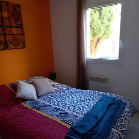 Geniez D'olt Jolie T2 Amenagee Et Equipee Village Goelia 2 Piscines Chauffees